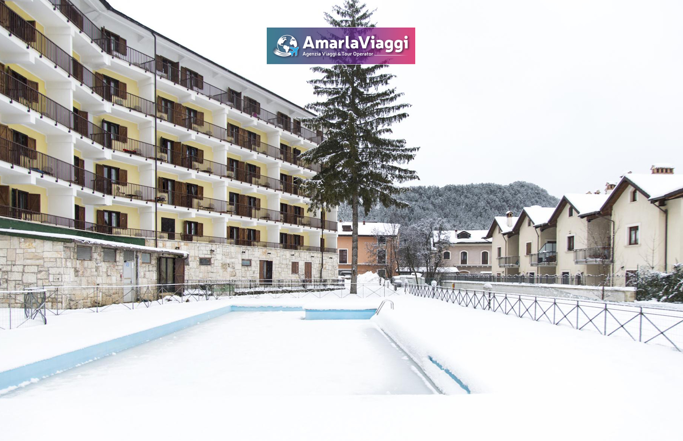 Pescasseroli_tour leader_accompagantore_sci abruzzo_neve_vacanze_sulla neve_hotel_bluhotels_grandhoteldelparcoabruzzo_amarlaViaggi_ viaggi organizzati_tour operator