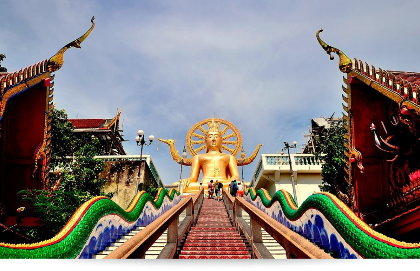 Thailandia in estate tra templi e mare