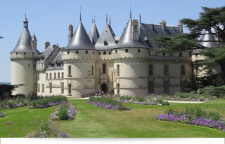 Tour castelli della Loira e Charters con Amarlaviaggi